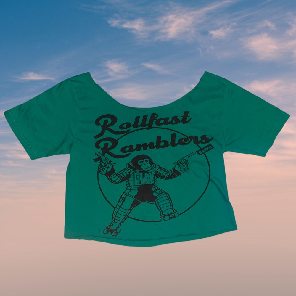 Off Shoulder Raw Hem Texas Roller Derby Team Crop Top